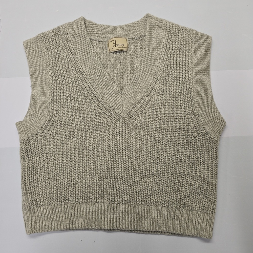 Ashley 26 International Womens‎ Gray V-Neck Knit Sweater Vest Size S VJR3189
